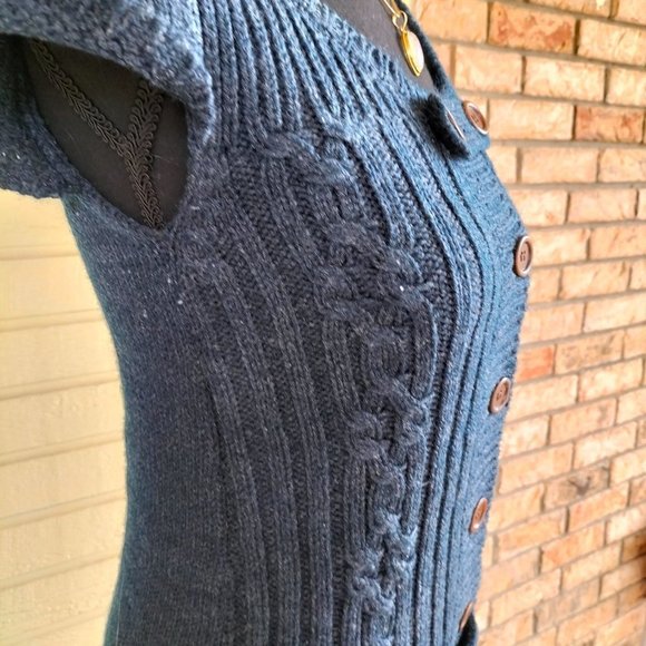 (031) Papaya NY women's medium Black knit, short sleeve sweater top - Picture 5 of 7